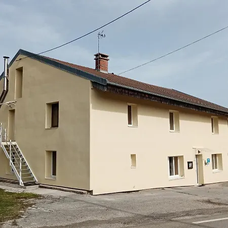 Les P'tites Pistes Bed and breakfast *